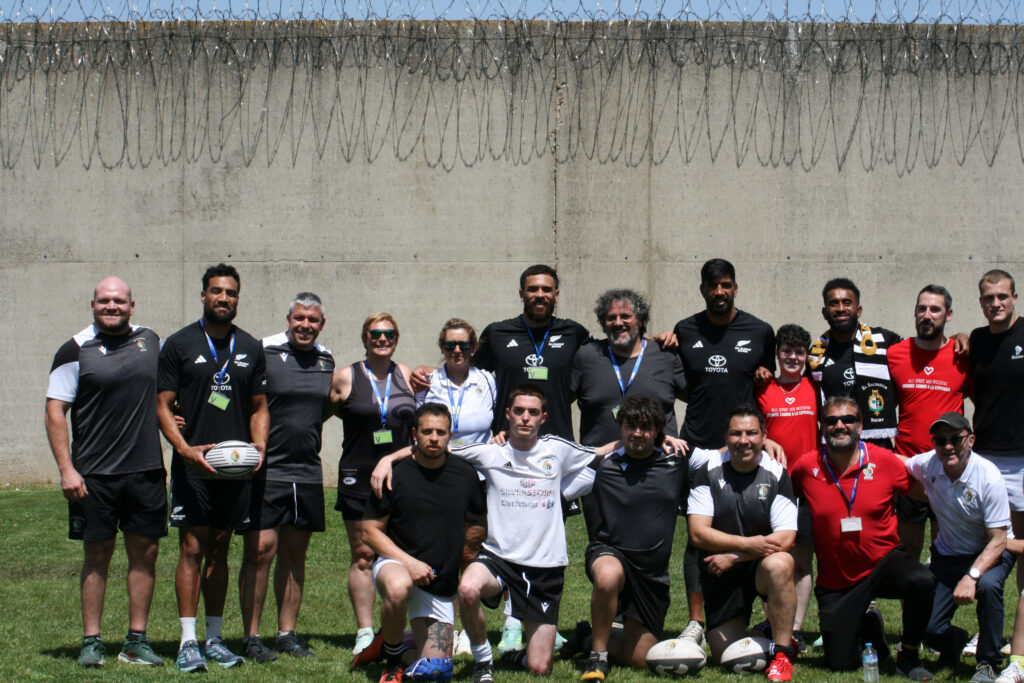 LOS “ALL BLACKS” SEVEN COMPARTEN SU EXPERIENCIA CON LOS PARTICIPANTES DEL PROYECTO “IN CONTRARIA, DUCET” DEL CLUB DE RUGBY EL SALVADOR